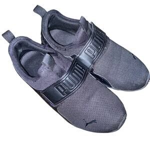 PUMA Axelion Low Top Black Slip-On Sneakers Men’s 7 = Women’s 8.5 Wide Width